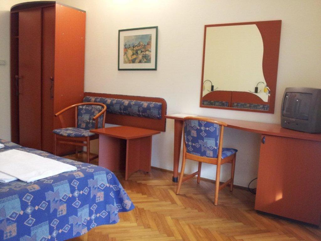 Fenyves Hotel Bekescsaba Pokój zdjęcie