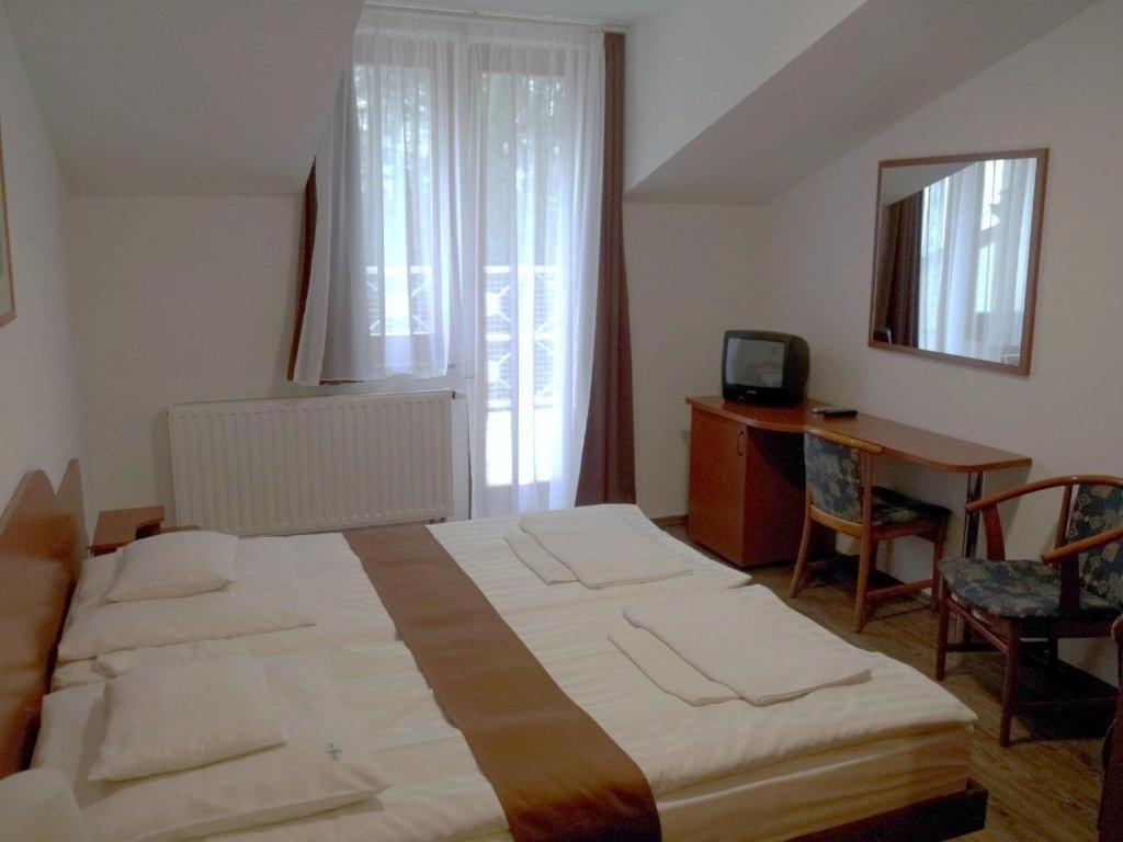 Fenyves Hotel Bekescsaba Zewnętrze zdjęcie
